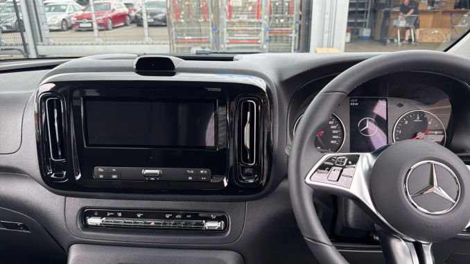 Mercedes-Benz Vito L2 Diesel Rwd 119CDI Select Crew Van 9G-Tronic - Image 21